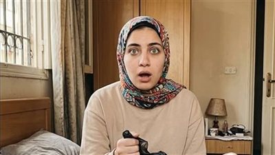 بعد الطلاق رماني زوجي بوسادةٍ قديمة