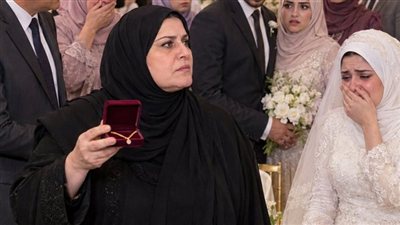 خطيب بنتي طلب يفسخ خطوبته