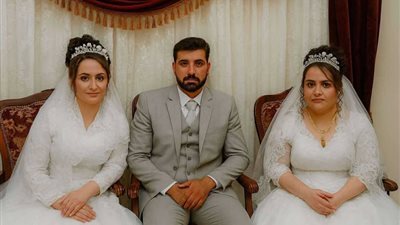 شاب سوري تزوج من ابنة خالته