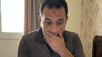 الملياردير عاد فجراً فوجد خادمته نائمة على الأرض 
